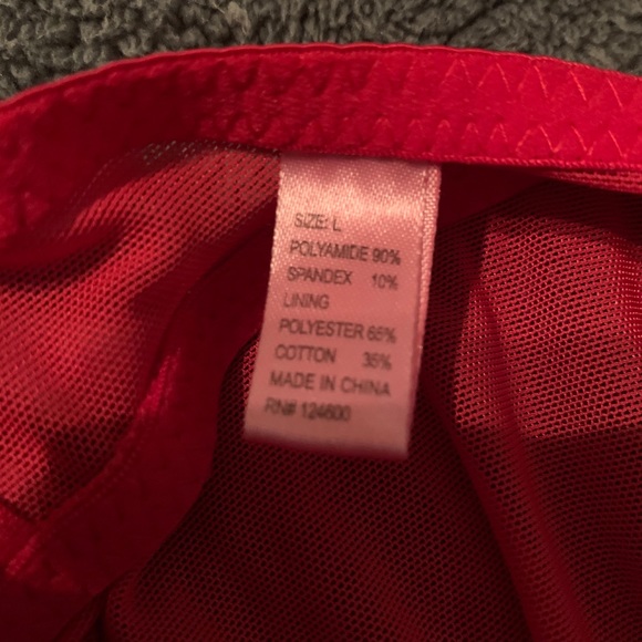 Lingerie - Picture 2 of 2